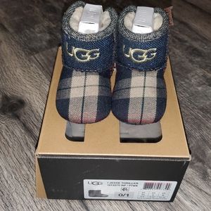 Infant uggs